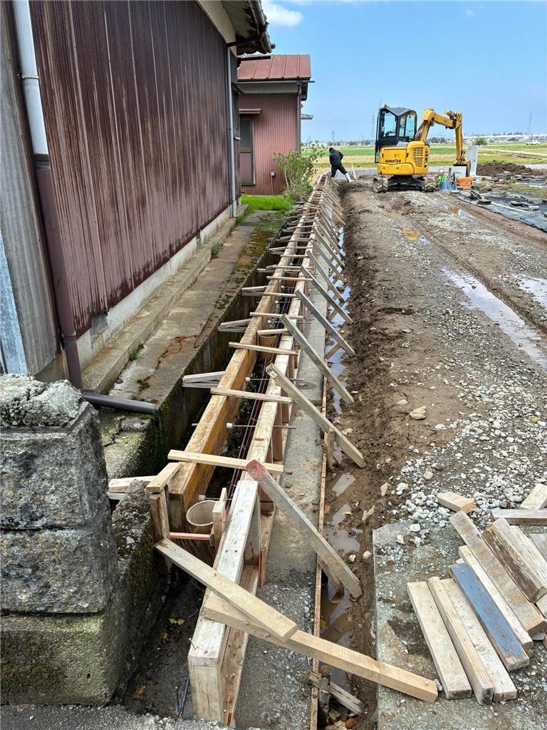 ミヤザキトーヨー住器のフェンスの「表」と「裏」、意識したことありますか?の施工前の写真1