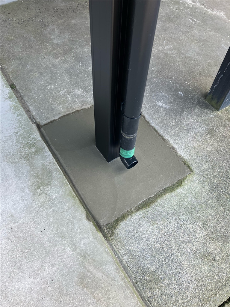 ミヤザキトーヨー住器の【カーポート柱修理工事】カーポートの柱ぶつけて破損・・・全部取替ですか?!アワアワの施工後の写真2