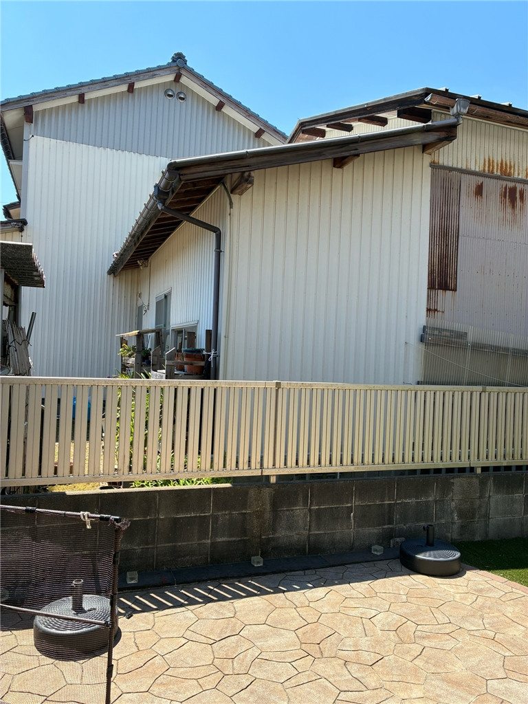 ミヤザキトーヨー住器の【アウターシェード取付】季節ごとの窓の悩みに寄り添う！アルミサッシ屋が教える快適な住まいづくりの施工前の写真2