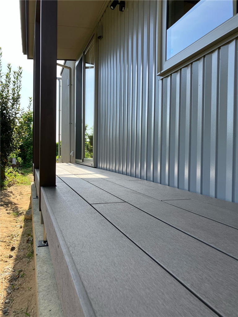 ミヤザキトーヨー住器の【樹ら楽ステージ設置】後悔しない外構工事の秘訣！LIXILのお得なキャンペーンを見逃すな！の施工後の写真3