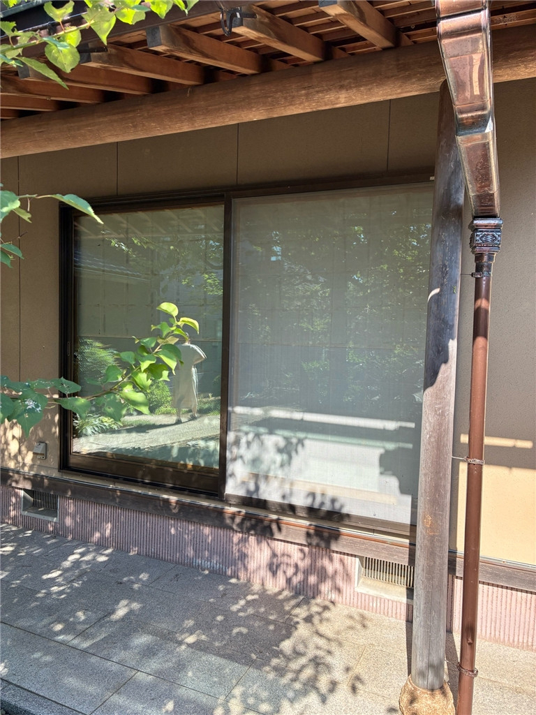 ミヤザキトーヨー住器のガラス割替工事【冬のSOS】雪や寒さで窓ガラスが割れる！？原因と「やってはいけない」対策の施工後の写真2