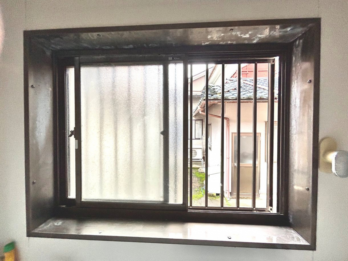 ミヤザキトーヨー住器の【内窓設置】2026年先進的窓リノベ事業継続決定！「対象外」など見逃せない3つの変更点の施工前の写真2