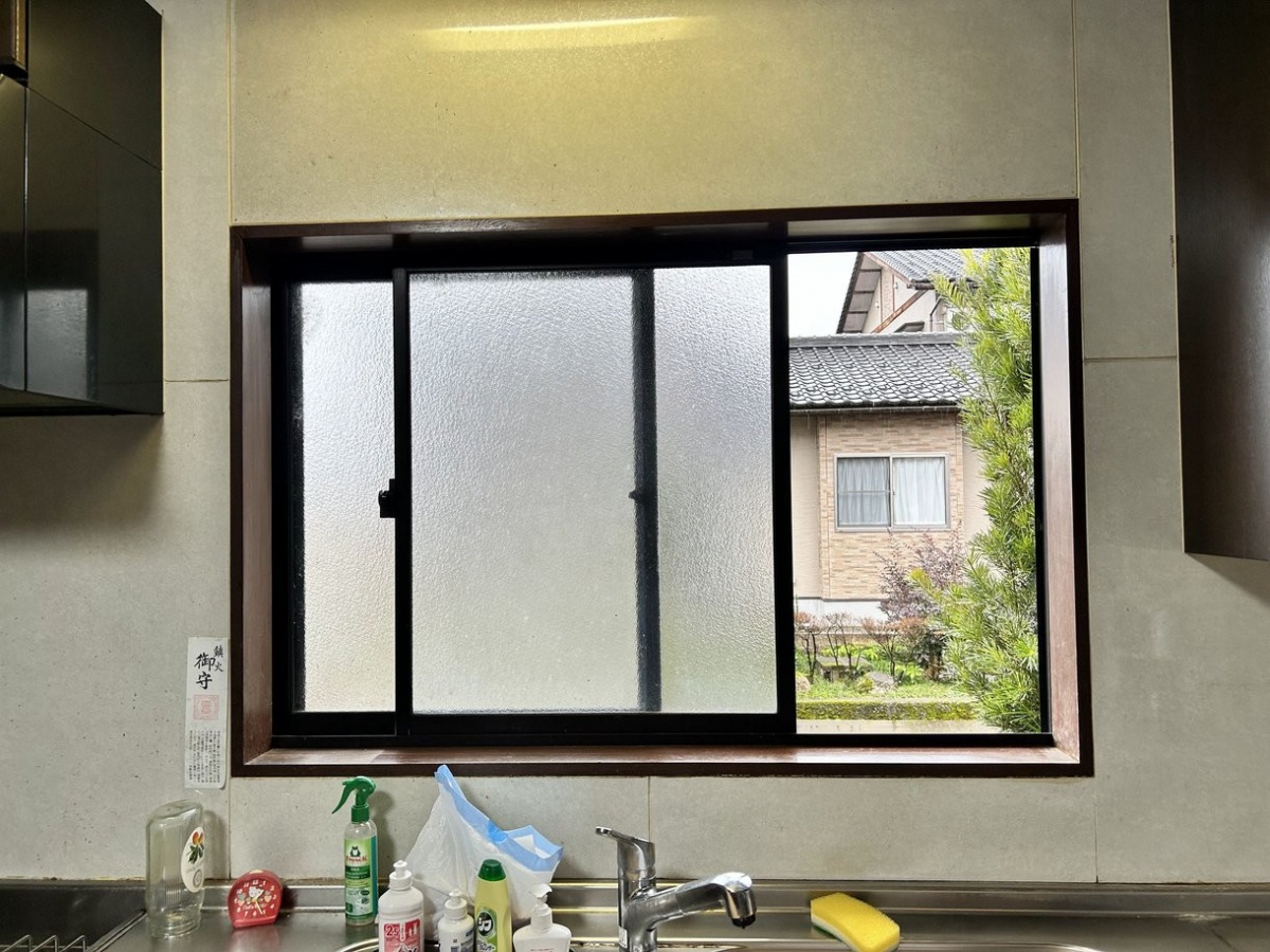 ミヤザキトーヨー住器の【内窓設置】2026年先進的窓リノベ事業継続決定！「対象外」など見逃せない3つの変更点の施工前の写真3