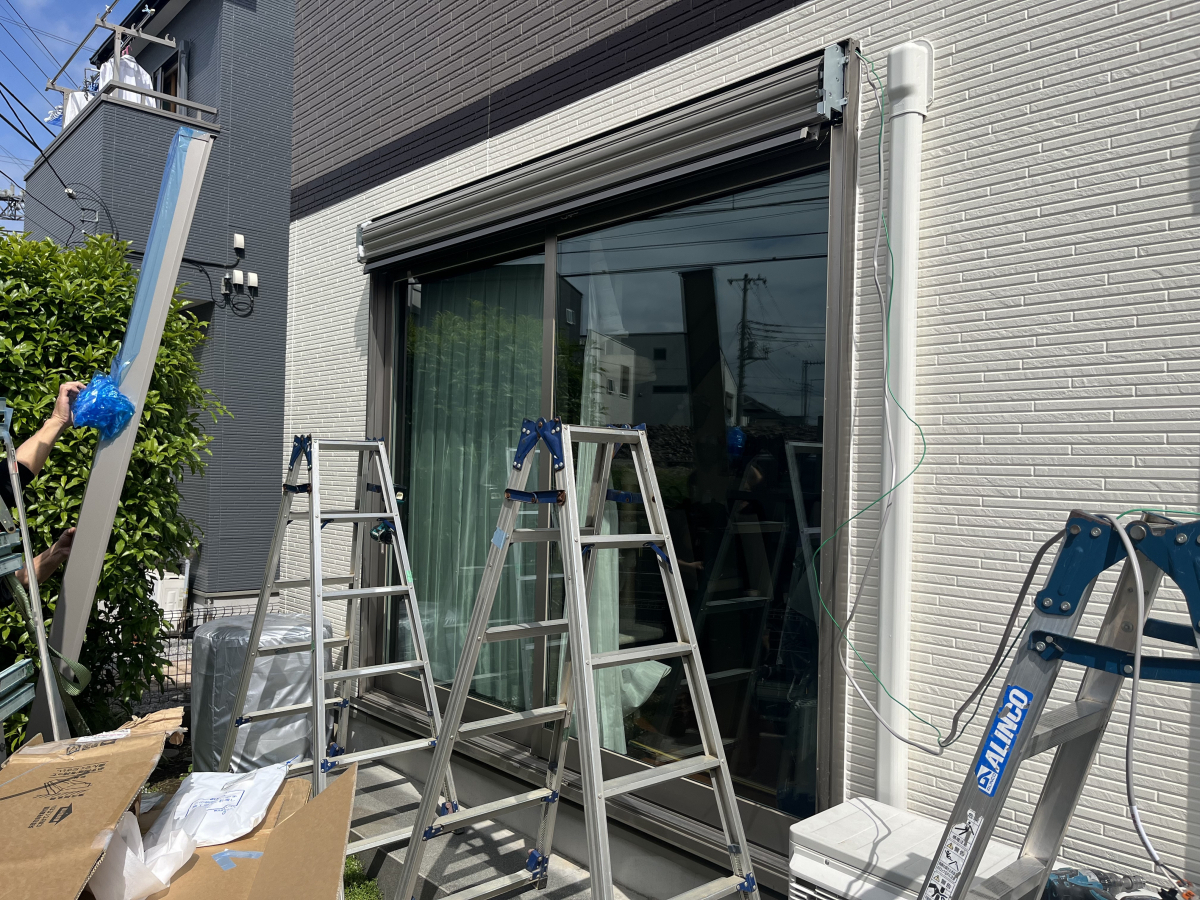 大森建窓トーヨー住器の✨【埼玉県所沢市】窓リフォーム/取替シャッター/I様邸✨の施工前の写真1