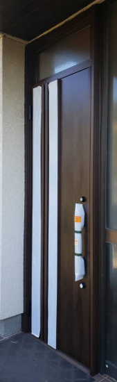 トーヨコトーヨー住器の玄関ドア リフォーム リシェントの場合〔神奈川県内〕施工事例写真1