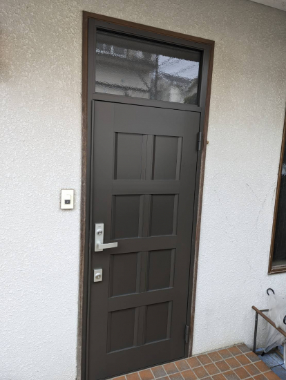 トーヨコトーヨー住器の玄関ドアのリフォーム〔横浜市内〕施工事例写真1