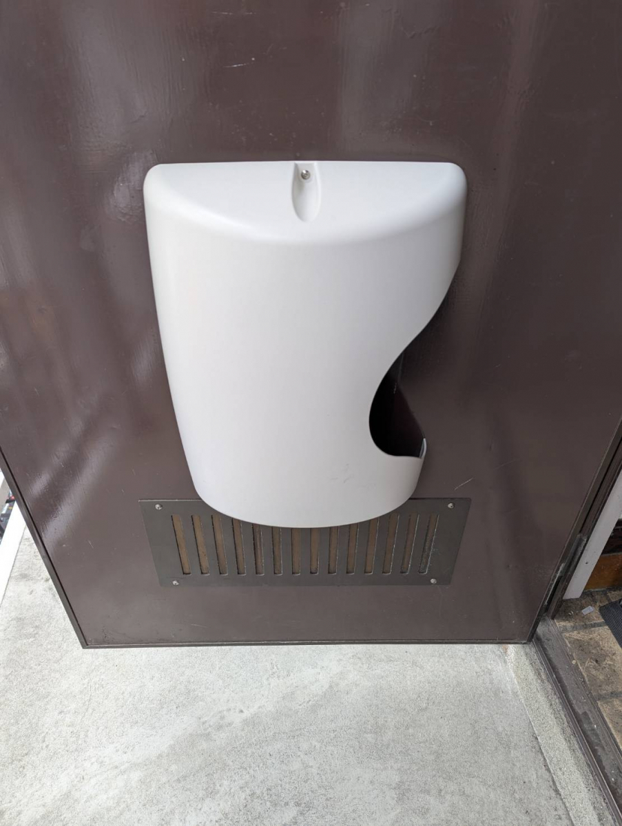 トーヨコトーヨー住器のポスト受け交換の施工後の写真1