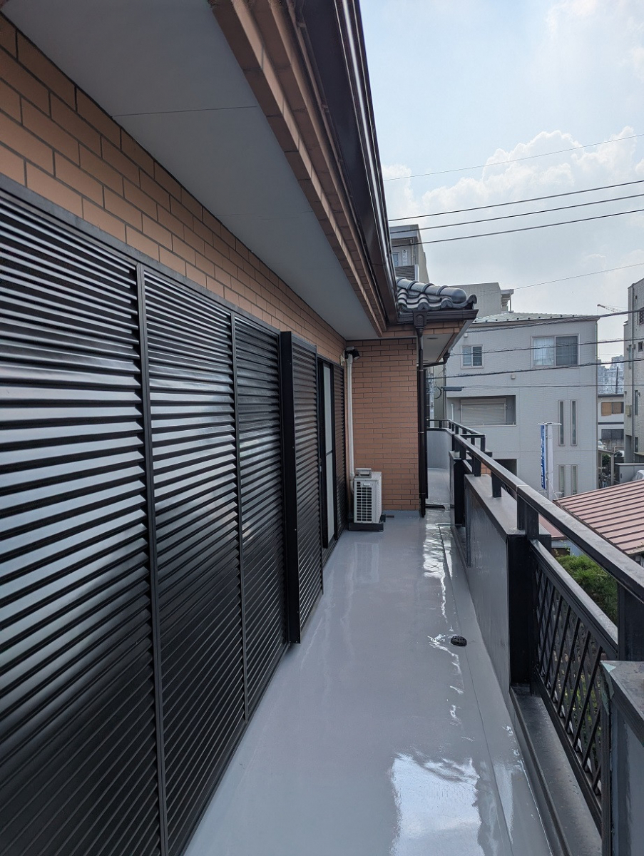 トーヨコトーヨー住器のテラスの取付〔横浜市内〕の施工前の写真1
