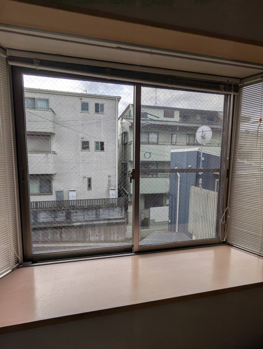 トーヨコトーヨー住器のペアガラスの交換〔横浜市港北区〕の施工後の写真1