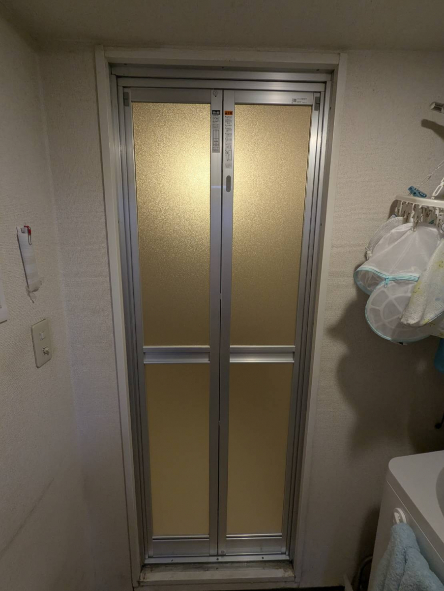 トーヨコトーヨー住器の浴室ドアリフォームの施工後の写真1