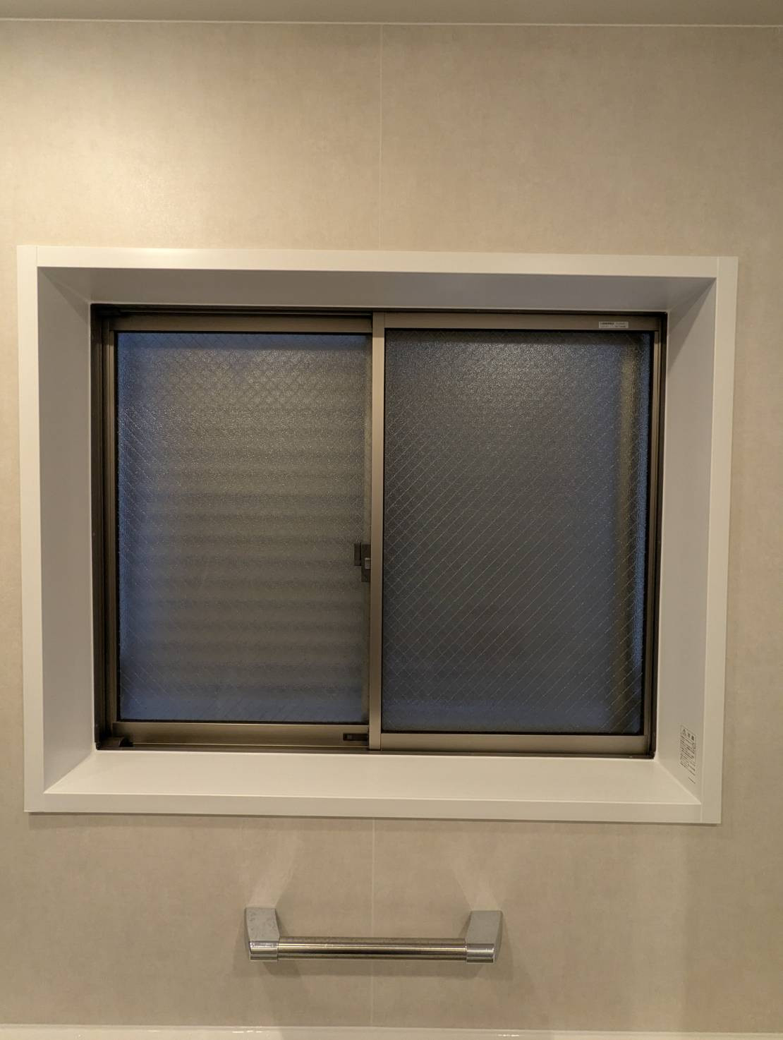 トーヨコトーヨー住器の内窓の取付の施工前の写真1