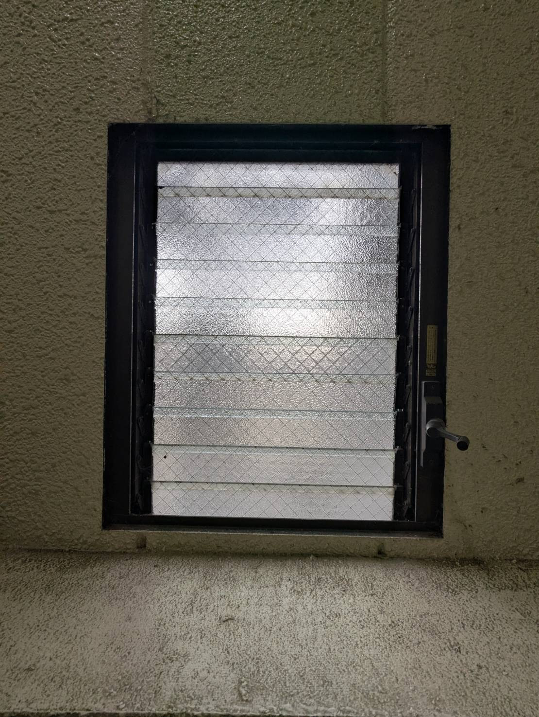 トーヨコトーヨー住器のガラスの修理入替の施工後の写真1