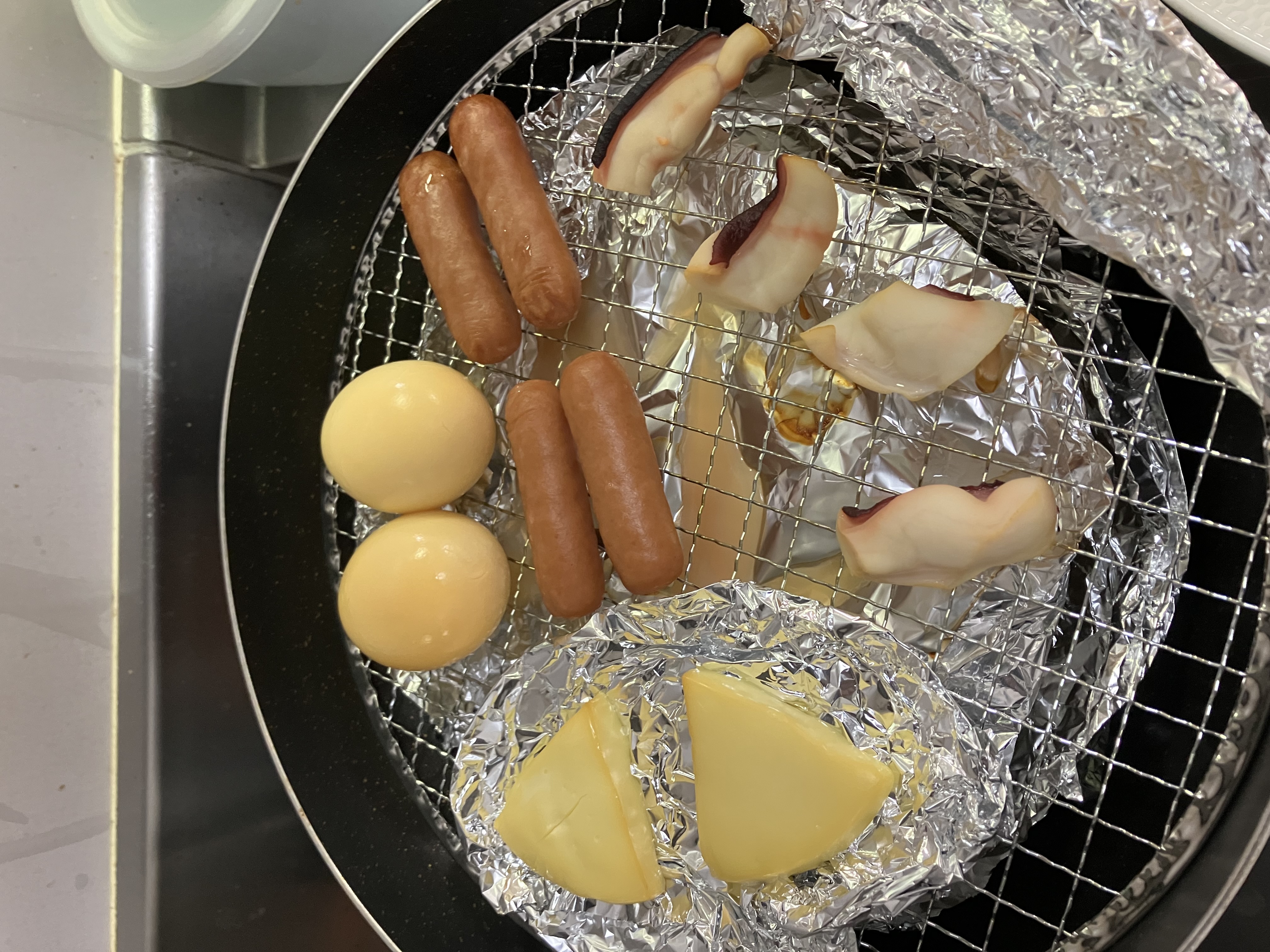 自家製の燻製を再び試してみました! 石田ガラスサッシ販売のブログ 写真2