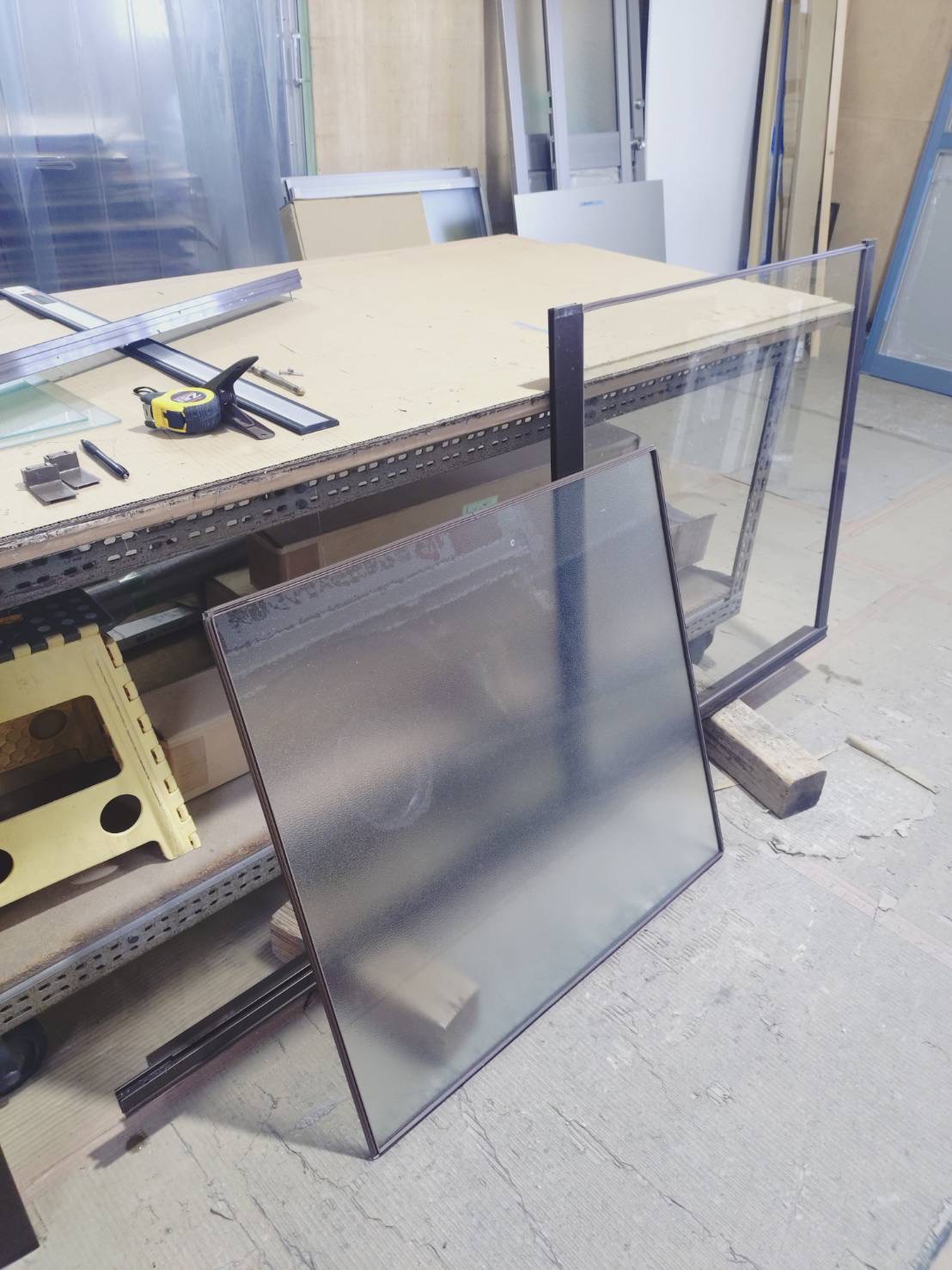 石田ガラスサッシ販売の割れたガラスを即日交換して欲しい！(20251219)の施工事例詳細写真4