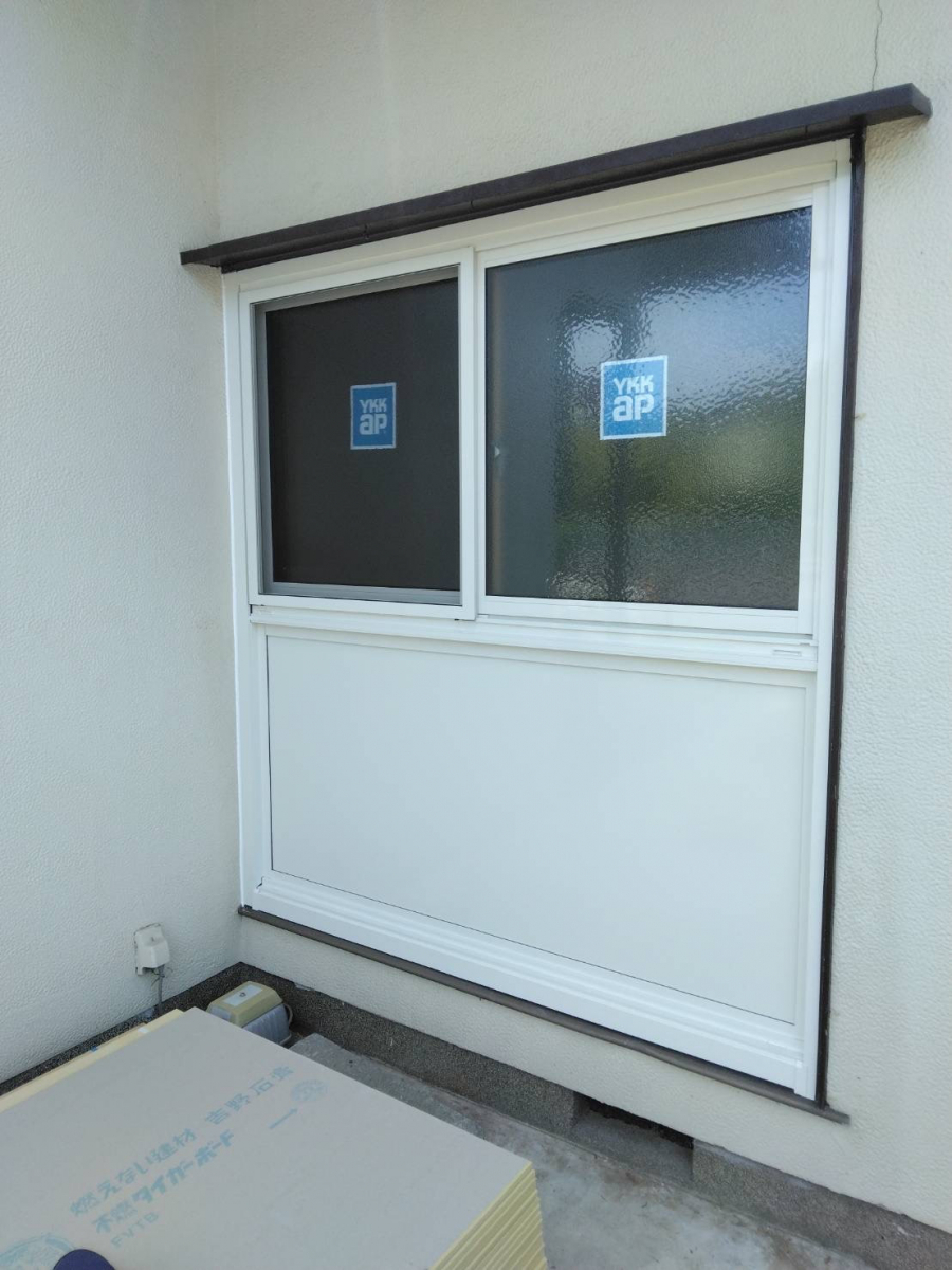 石田ガラスサッシ販売の住宅省エネ2025キャンペーンで掃き出し窓を快適仕様にリフォーム!の施工後の写真1