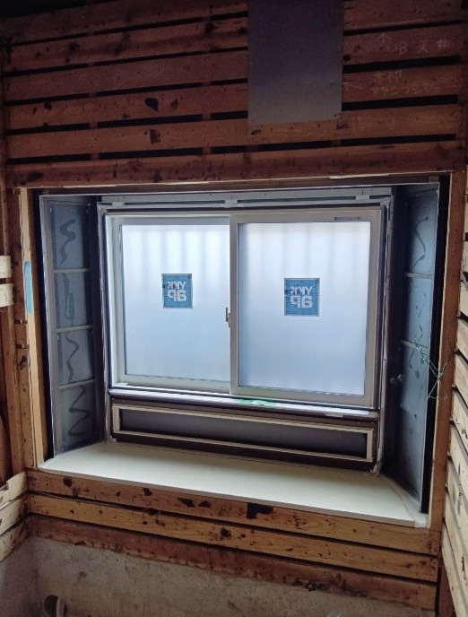 石田ガラスサッシ販売の浴室の窓リフォームで防ぐ冬のヒートショック対策をしました (20260213)の施工後の写真1