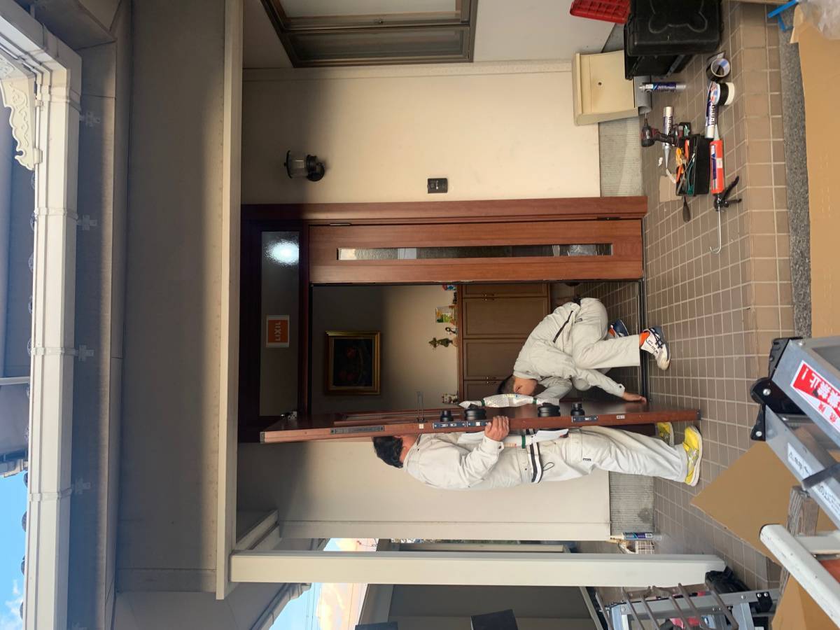 SHL呉のリシェント玄関ドア　施工例の施工前の写真3