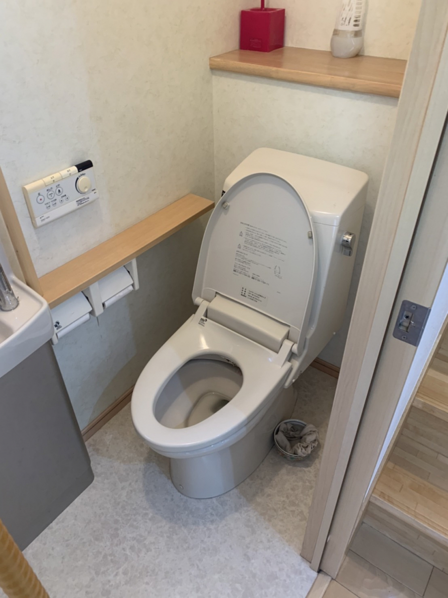 SHL呉のK様邸　トイレ取替工事　part2の施工前の写真1