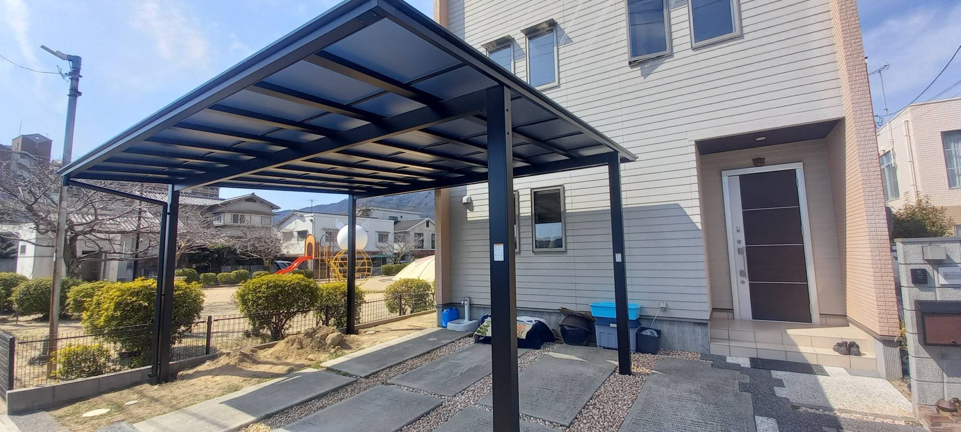 SHL呉の広島｜カーポート設置｜フーゴR｜夏も冬も車を守りますの施工後の写真1