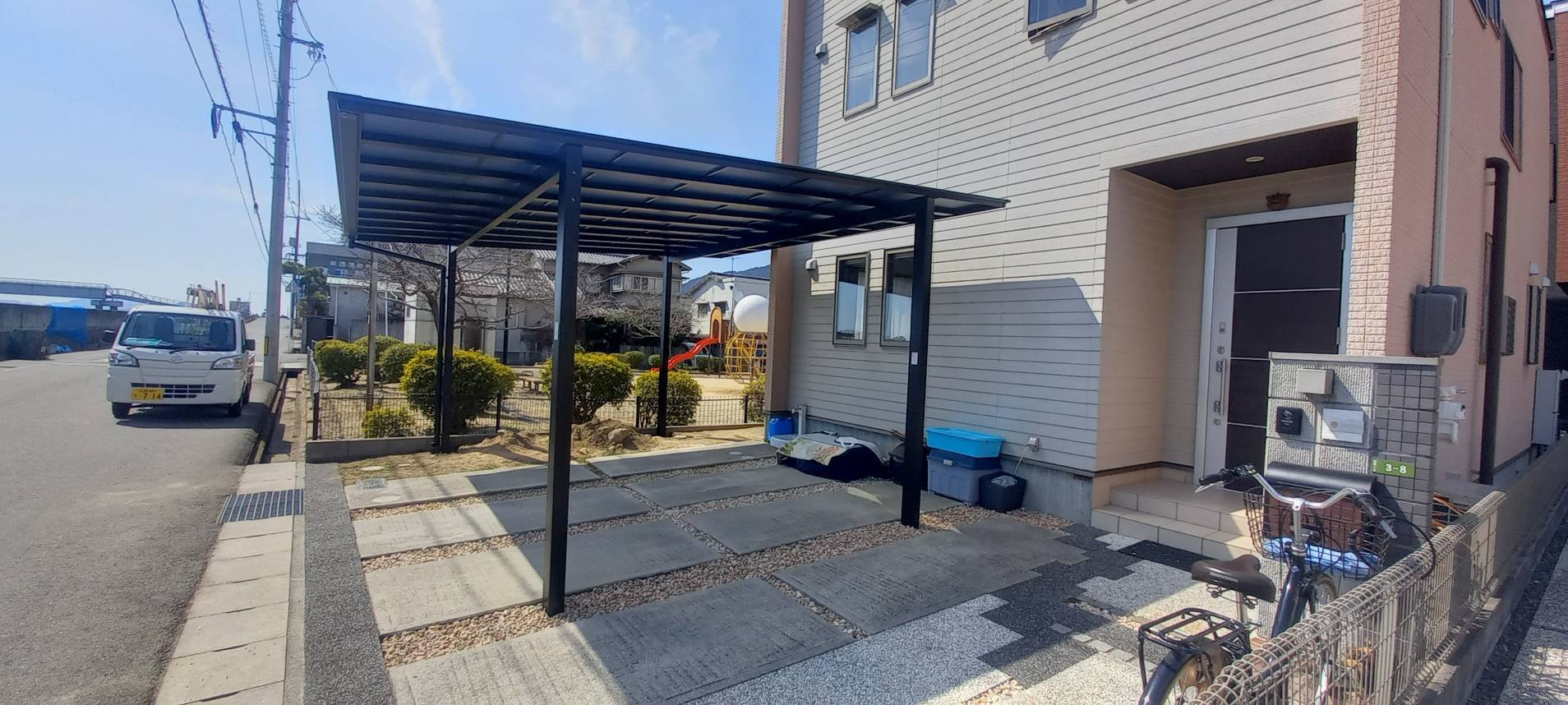 SHL呉の広島｜カーポート設置｜フーゴR｜夏も冬も車を守りますの施工後の写真2