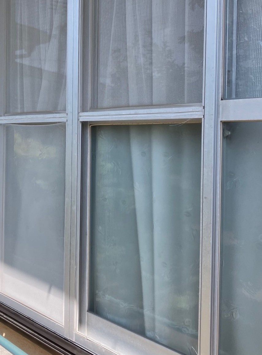 新屋の191 網戸の張り替えの施工前の写真1