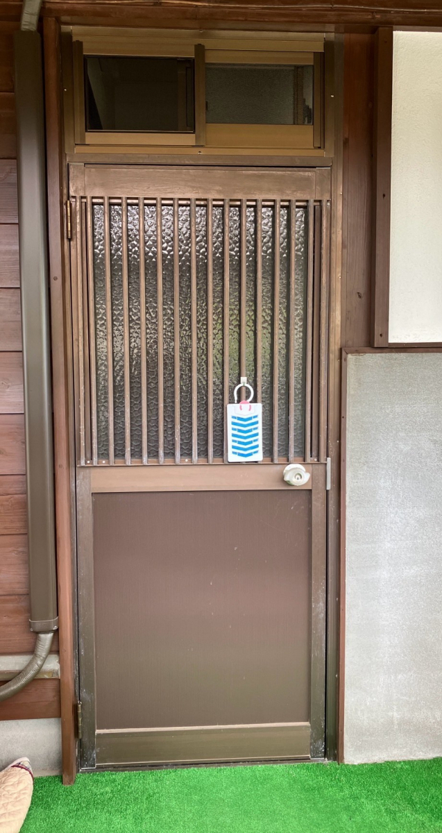 新屋の200 勝手口の風通しを良くするの施工後の写真1