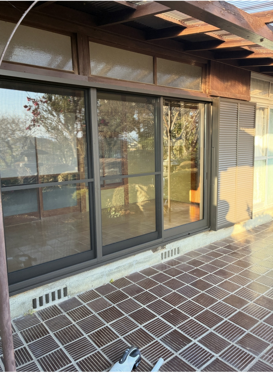 新屋の214　（広川町）外窓交換工事の施工後の写真2