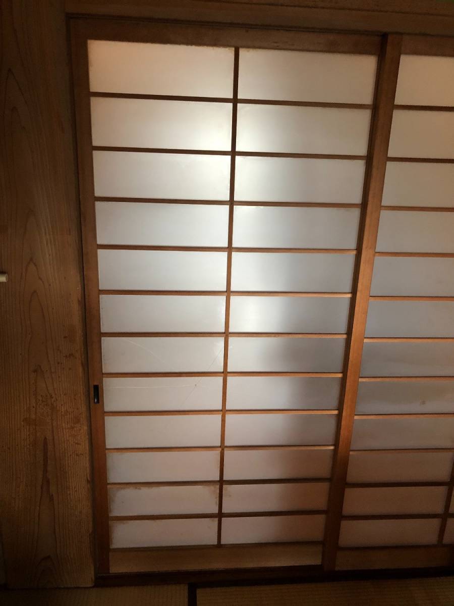 新屋の019　室内建具　硝子割れ替えの施工後の写真1