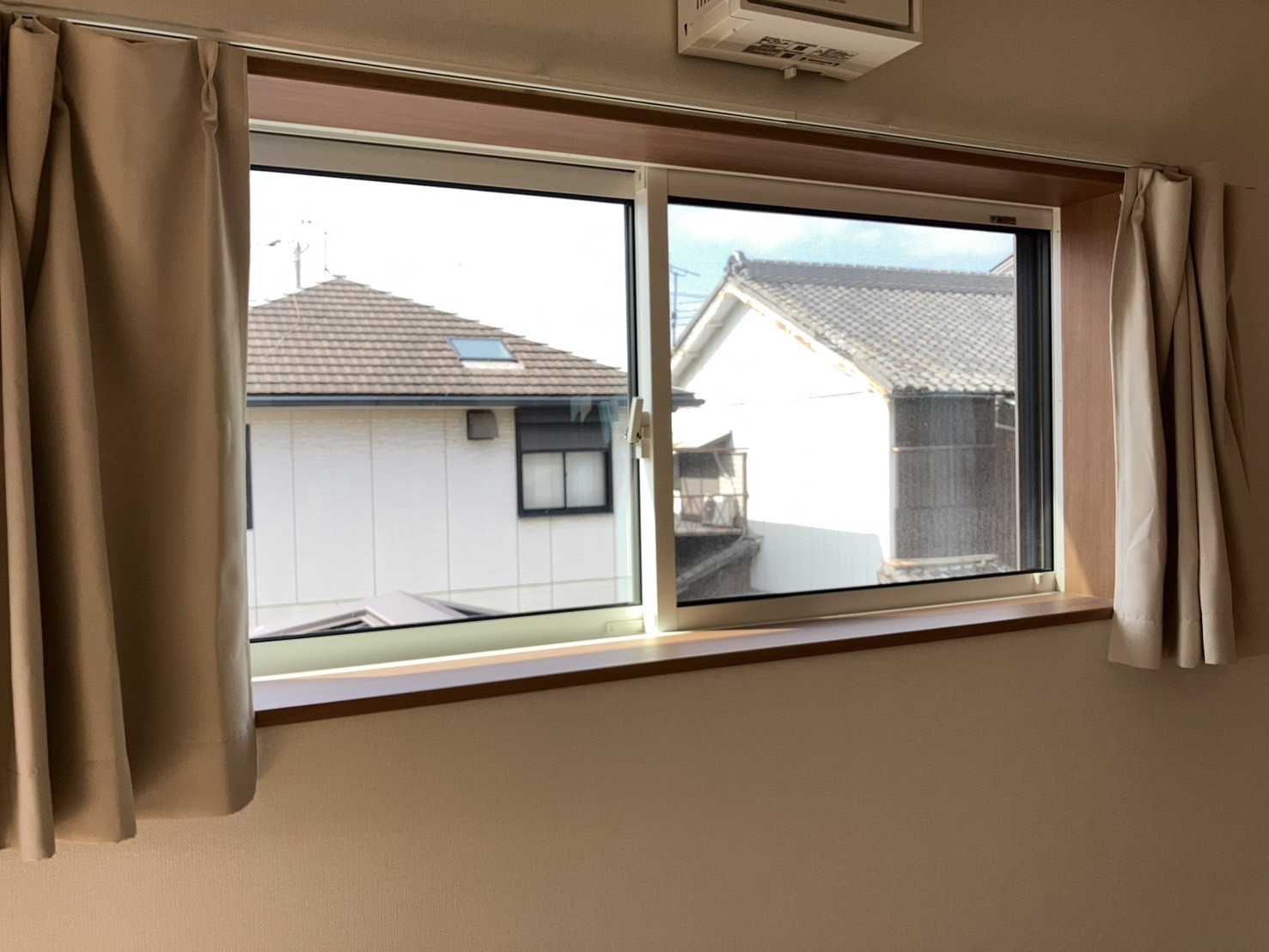 プロテクトの【和歌山窓リフォーム】内窓インプラスで快適生活✨断熱・防音リフォーム事例の施工前の写真1