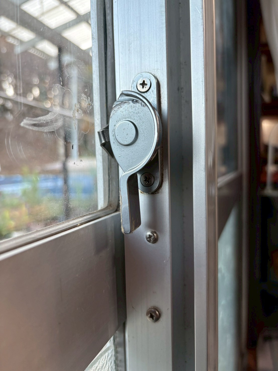 常陸トーヨー住器の【東海村】クレセント交換／窓の鍵修理・サッシ調整対応の施工前の写真1