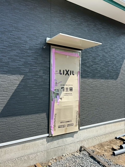 常陸トーヨー住器の【水戸市】ひさし　スリムアート取付工事の施工後の写真1