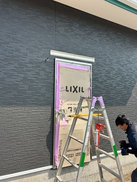 常陸トーヨー住器の【水戸市】ひさし　スリムアート取付工事の施工前の写真2