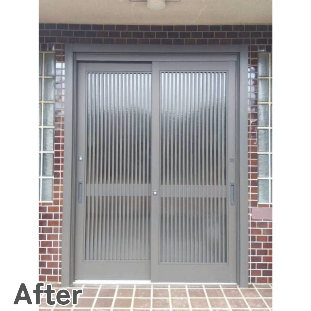 さとうトーヨー住器の【蓮田市】リシェント（玄関ドア交換）の施工後の写真1