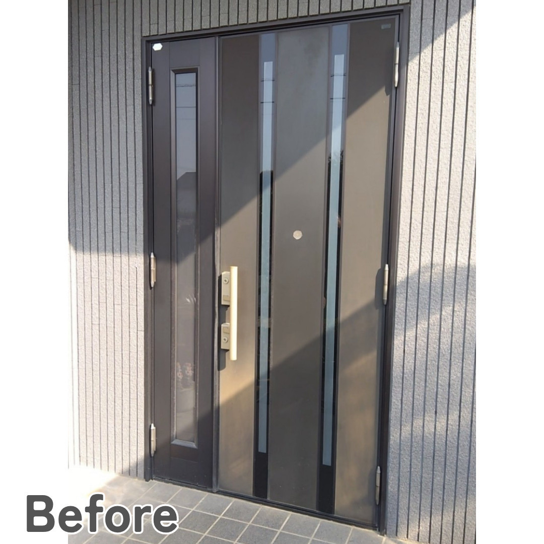 さとうトーヨー住器の【さいたま市緑区】リシェント（玄関ドア交換）の施工前の写真1