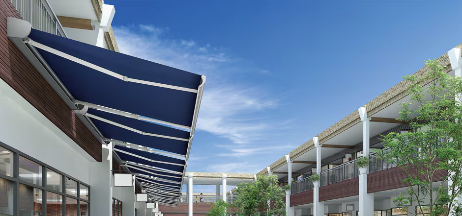 アルファトーヨー住器の【佐久市】夏の日差しをおしゃれにカット!LIXIL彩風でつくる快適空間の施工事例詳細写真1