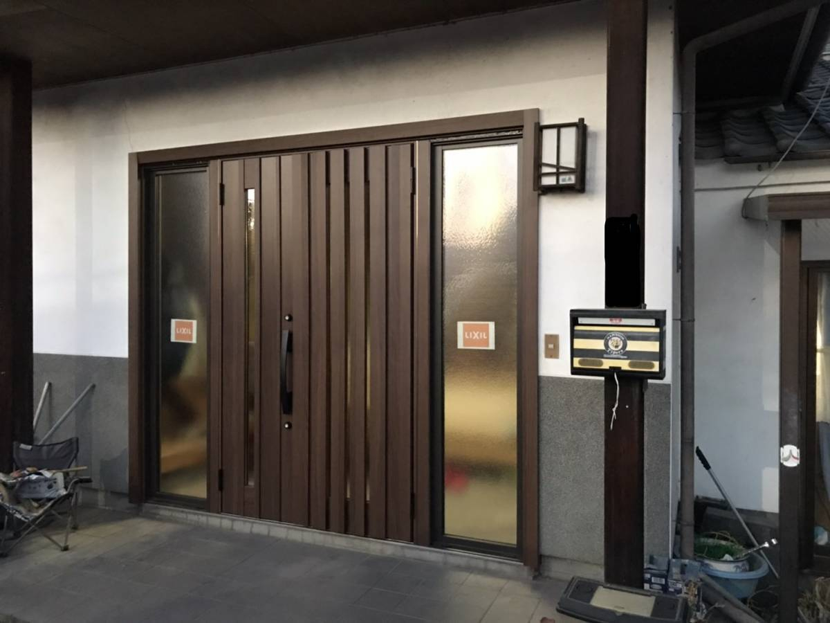 アルファトーヨー住器のリシェント「玄関ドア」施工例の施工後の写真1