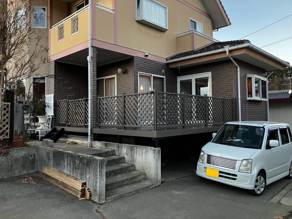 アルファトーヨー住器の施工例(樹ら楽ステージ/デッキ/外構/エクステリア)の施工後の写真1