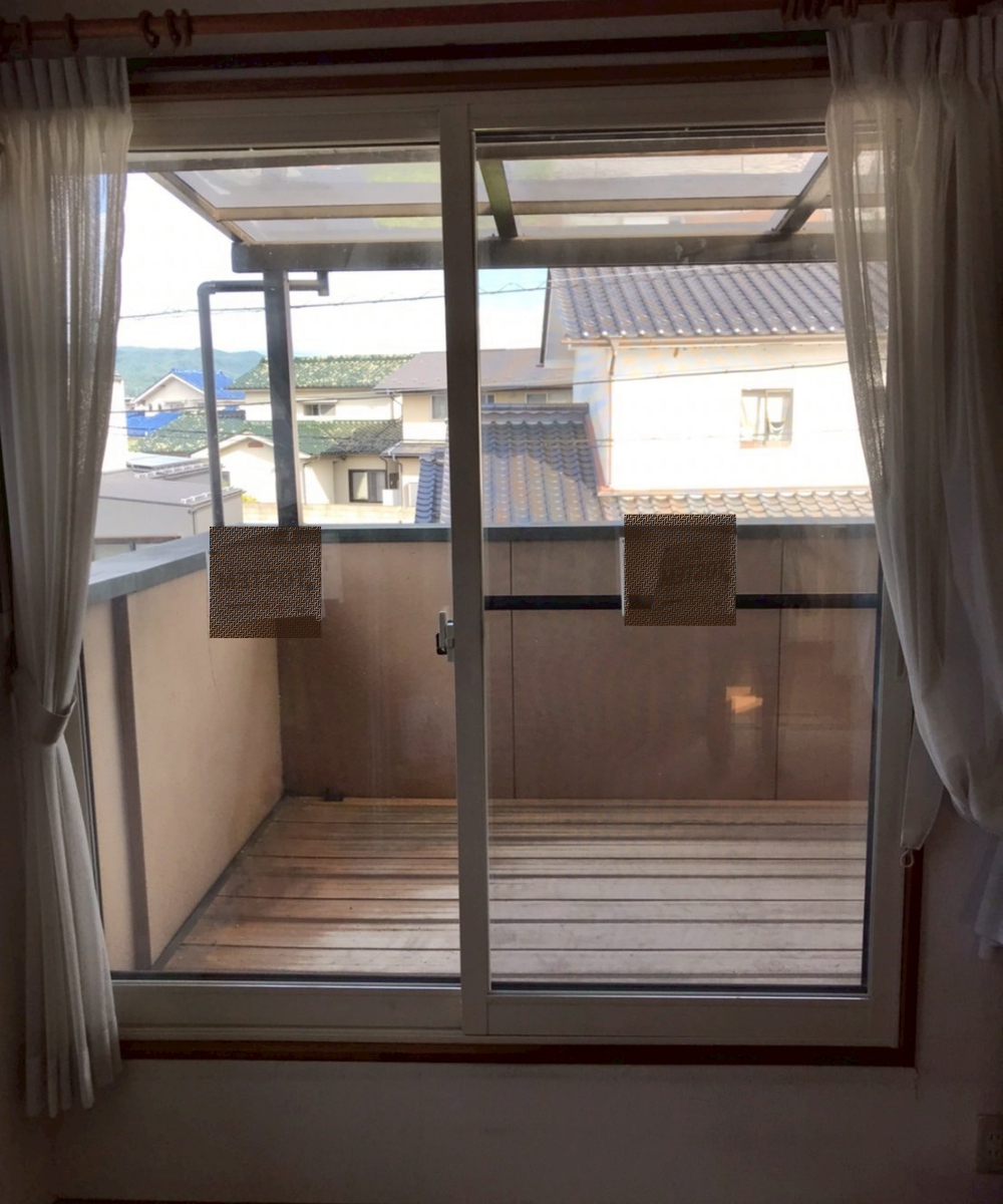 アルファトーヨー住器の【佐久市】窓からのすきま風、内窓でピタッと解消の施工後の写真1