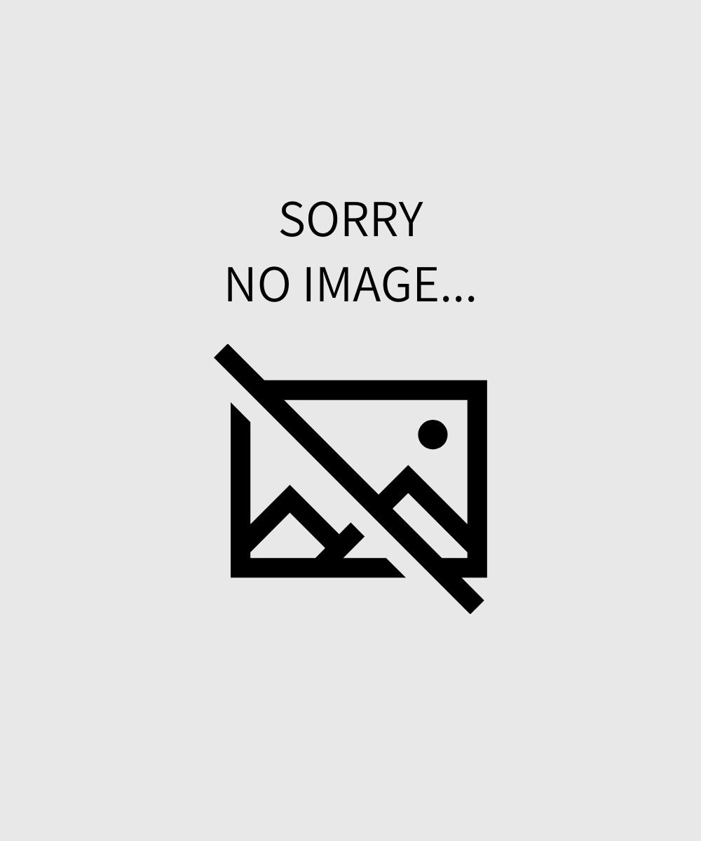 アルファトーヨー住器の社員で施工！会社トイレにエコカラットセルフを貼ってみたの施工前の写真1
