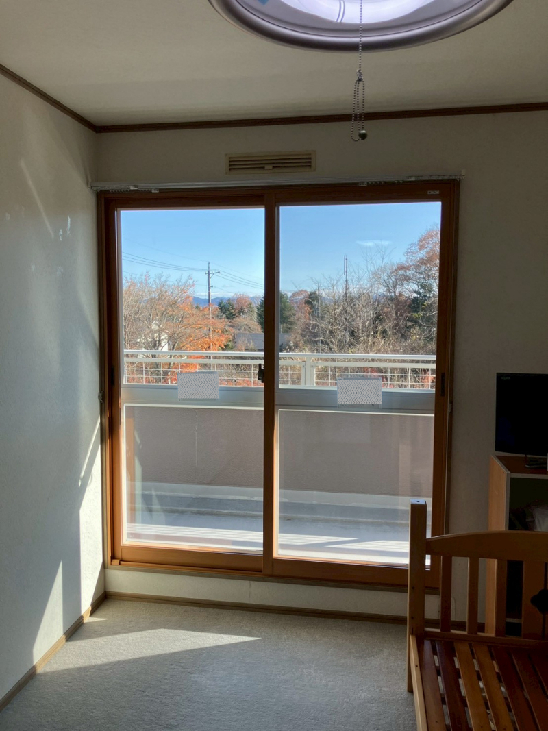 アルファトーヨー住器の【軽井沢町】お得な補助金を知って即決！1階に続き2階の窓も快適にの施工後の写真1