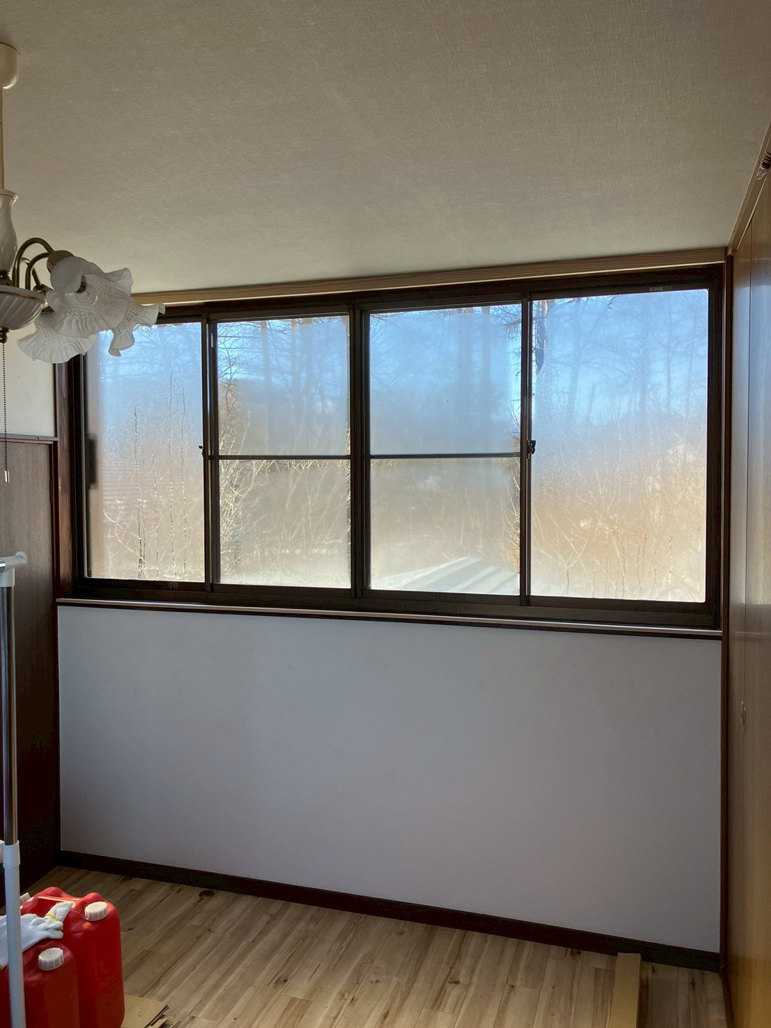 アルファトーヨー住器の【群馬県長野原町】冬の寒さにお悩み…1枚ガラスの窓を内窓で快適にの施工前の写真3