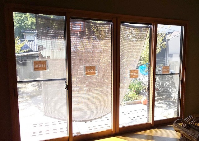 広島ガラス建材トーヨー住器の事務員自宅インプラス取付工事　追加しましたの施工後の写真1