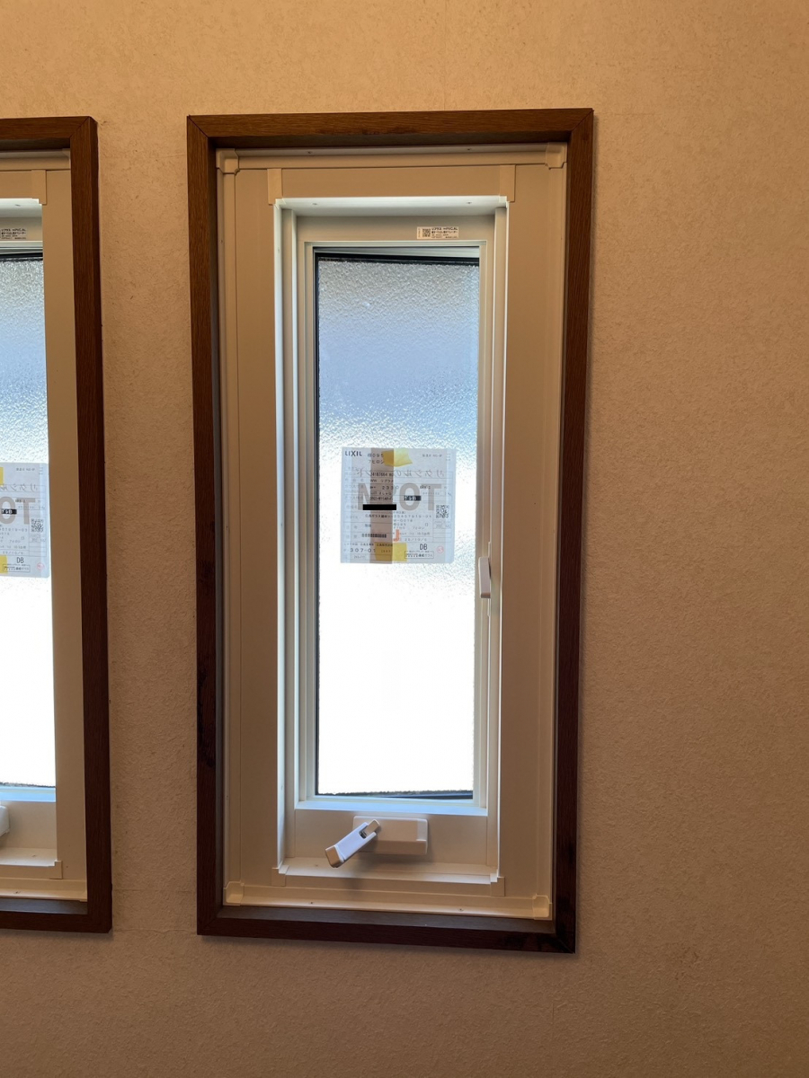 広島ガラス建材トーヨー住器のリプラスで窓交換の施工後の写真1