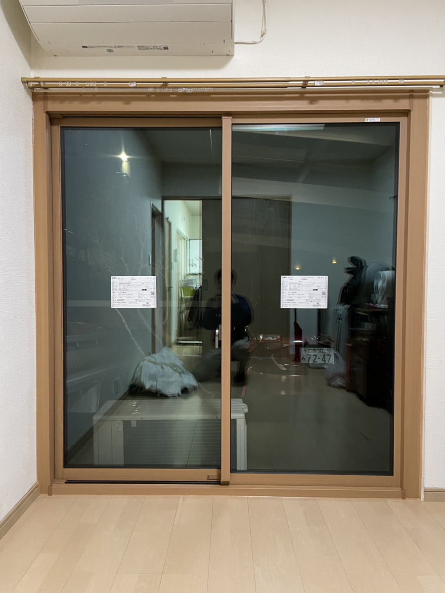 広島ガラス建材トーヨー住器のカバー工法のリプラスで窓交換の施工後の写真1