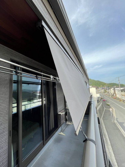 広島ガラス建材トーヨー住器の日射遮蔽　スタイルシェード施工事例写真1