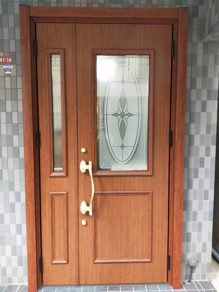 ECO plus so-yu-の玄関ドアの取替で雰囲気を変えたい！の施工後の写真1