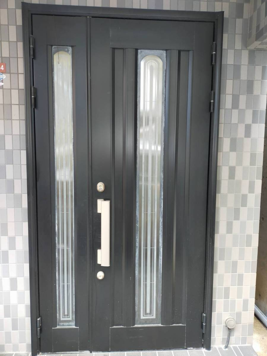 ECO plus so-yu-の玄関ドアの取替で雰囲気を変えたい！の施工前の写真1