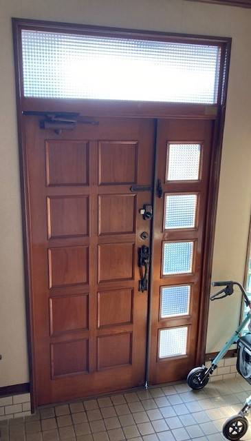 ECO plus so-yu-の木製ドアをあっという間に 親子タイプの断熱ドアに！の施工前の写真2