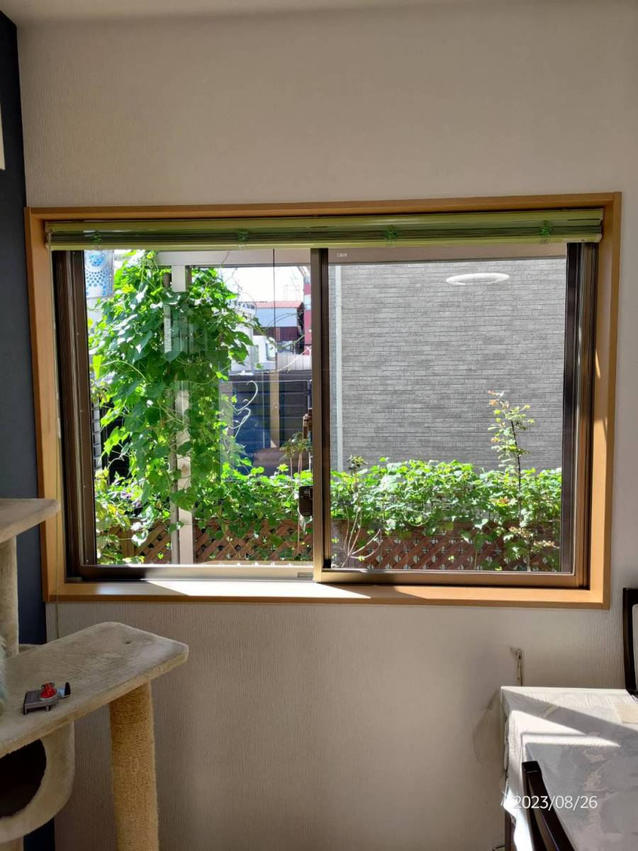 ECO plus so-yu-の夏の暑さ対策と 冬の結露対策に 内窓（インプラスLow-E）設置を！の施工前の写真3