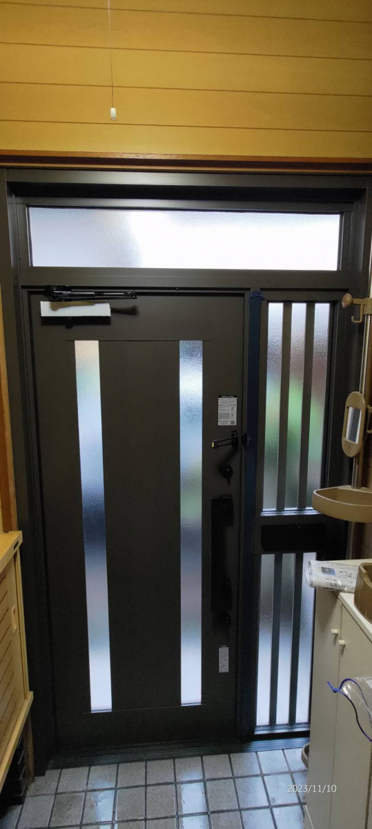 ECO plus so-yu-の鍵が掛けにくくなった玄関 リシェントドアで取替！の施工後の写真3